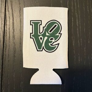 White and Green LOVE Can Cooler